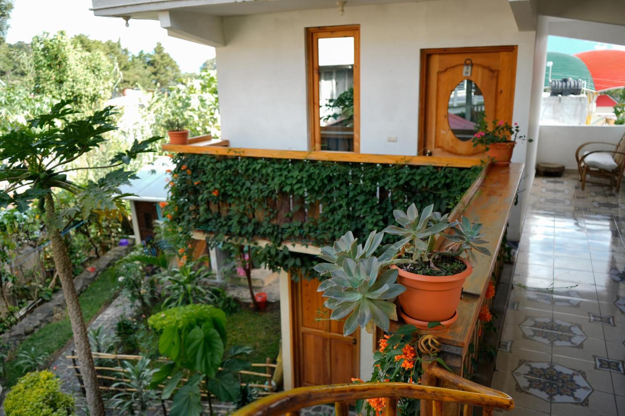 Hostel Casa Madera San Marcos La Laguna