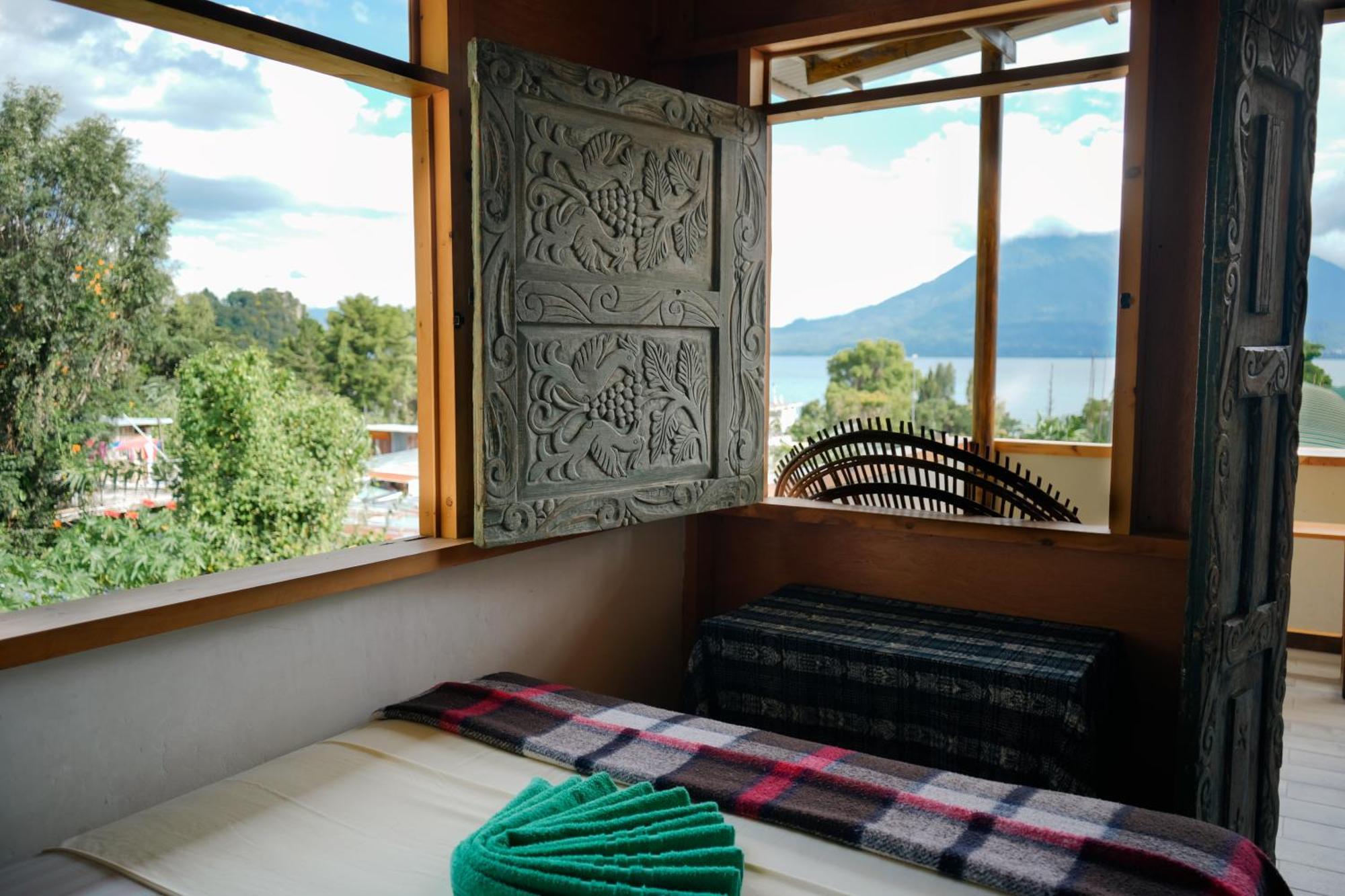 Casa Madera * San Marcos La Laguna